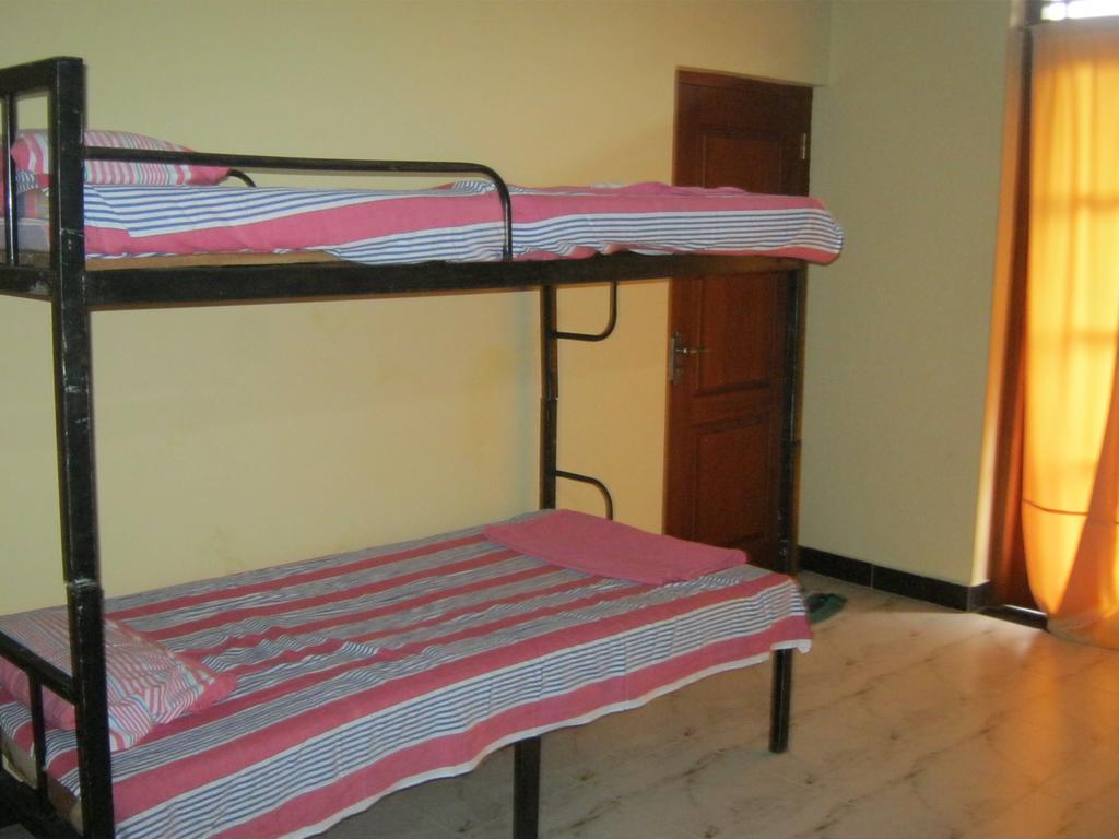 Aurora - Negombo Budget Hostel Quarto foto