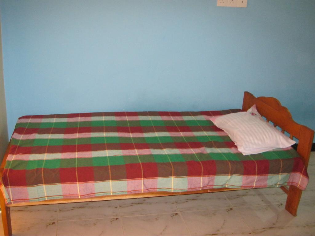 Aurora - Negombo Budget Hostel Quarto foto