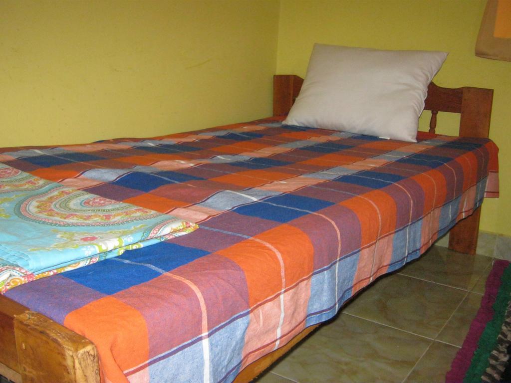 Aurora - Negombo Budget Hostel Quarto foto