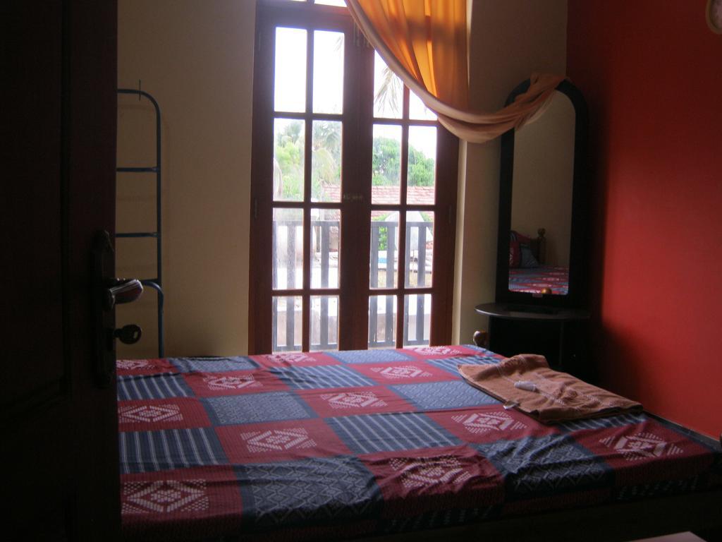 Aurora - Negombo Budget Hostel Quarto foto